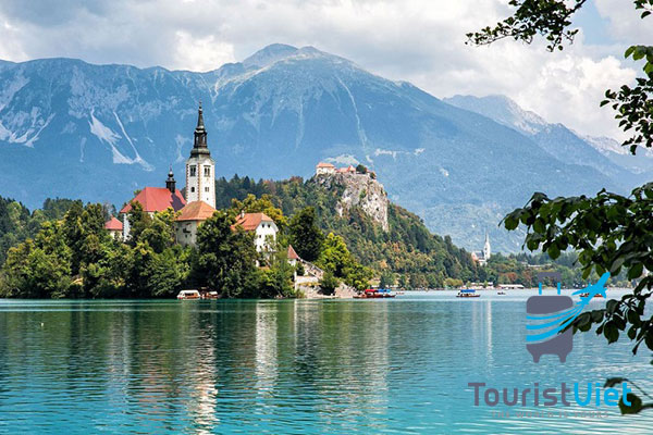 Tour Đông Âu 9 ngày l Ý - Slovenia - Áo - Séc